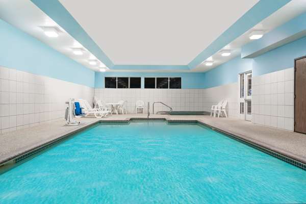 Pool - Microtel Inn & Suites by Wyndham New Ulm
