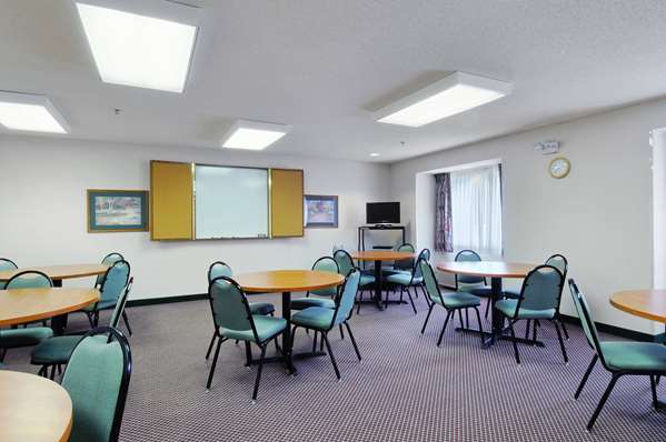  - Microtel Inn & Suites by Wyndham New Ulm