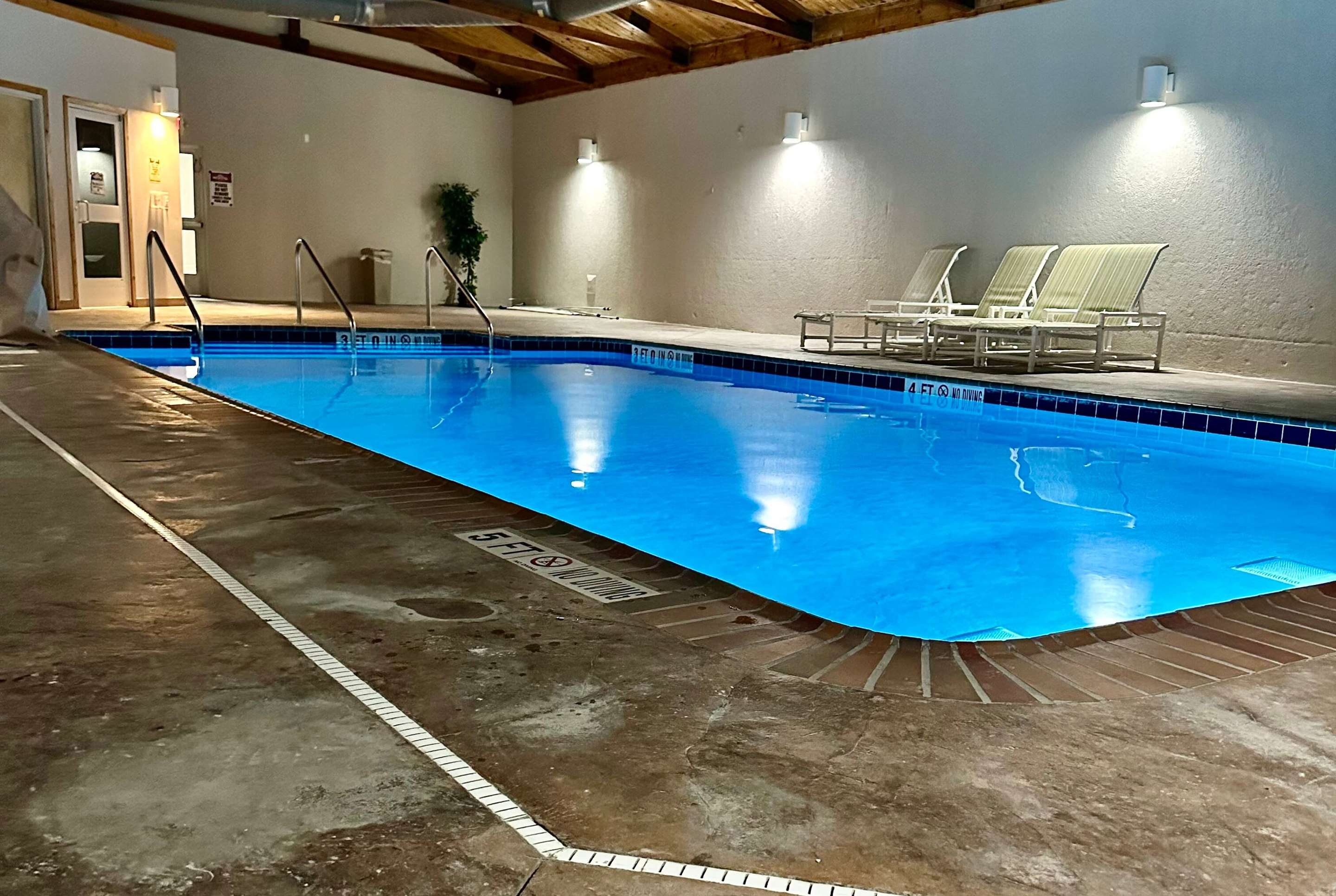 Pool | Microtel Inn & Suites by Wyndham Quincy