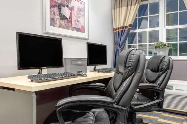 Conference Area - Microtel Inn & Suites by Wyndham Bremen