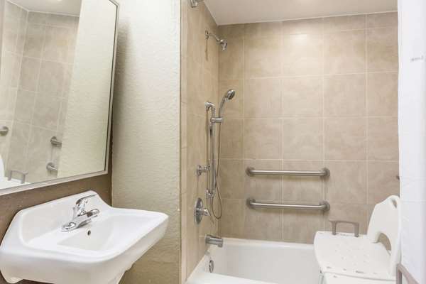  - Microtel Inn & Suites by Wyndham Airport Jacksonville