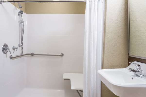  - Microtel Inn & Suites by Wyndham Airport Jacksonville