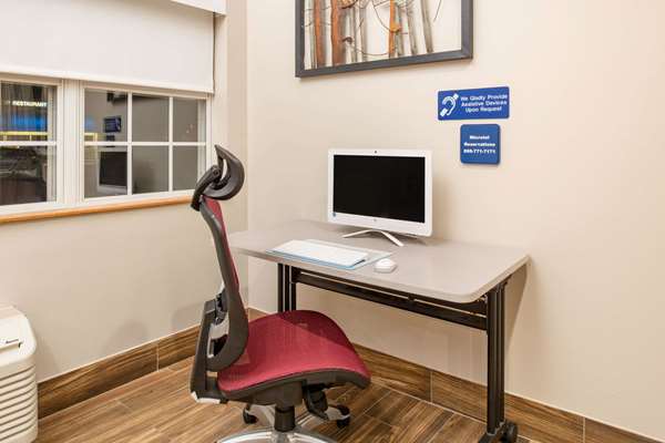 Conference Area - Microtel Inn & Suites by Wyndham Springfield - I-55 & I-72, Exit 94