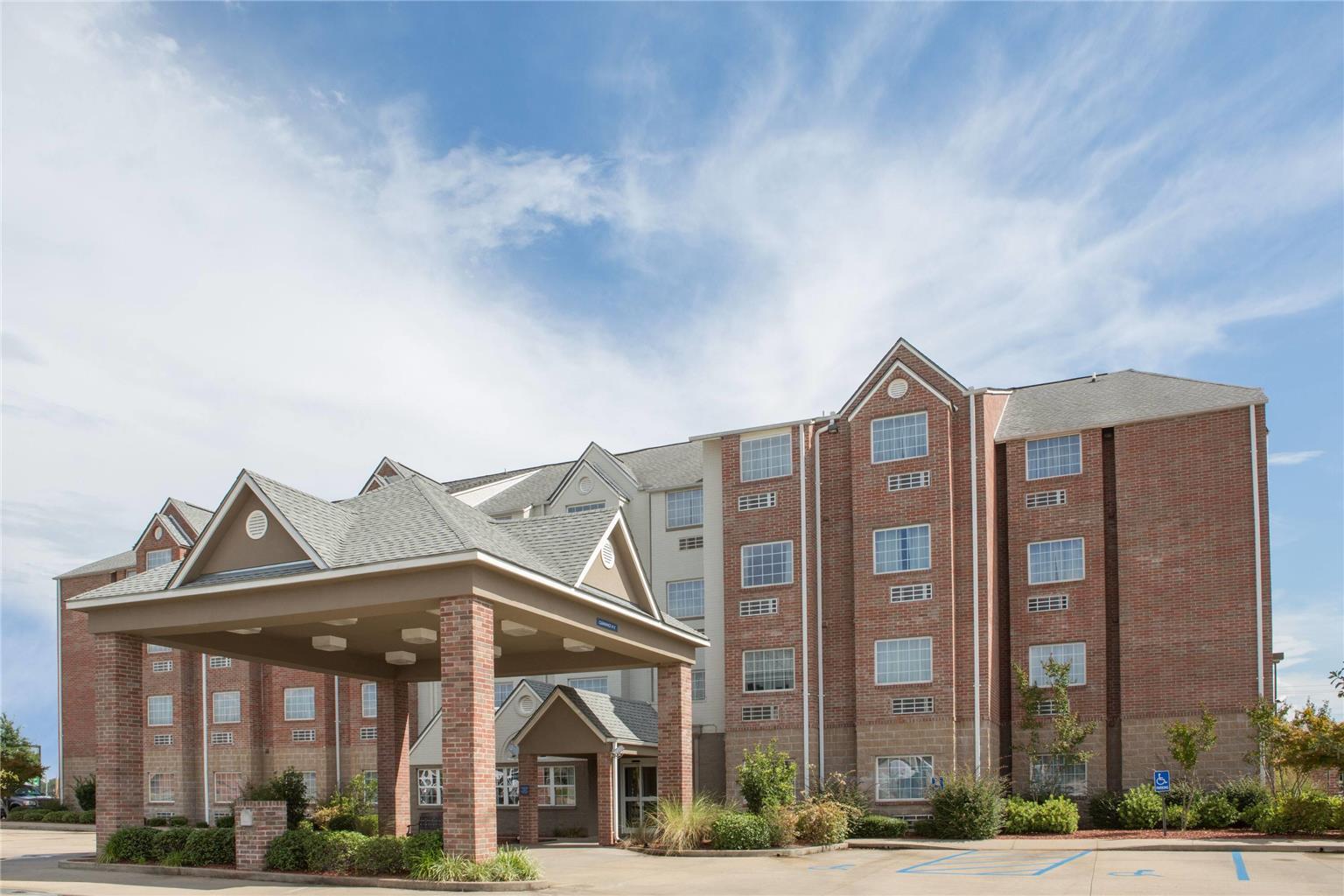 Microtel Inn & Suites Hattiesburg