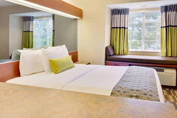 Suite - Microtel Inn & Suites by Wyndham Daphne - I-10, Exit 35