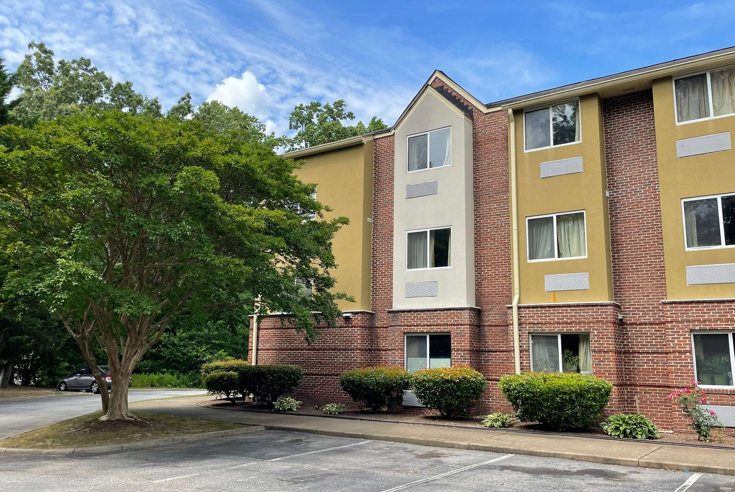 exterior view | Microtel Inn & Suites Newport News