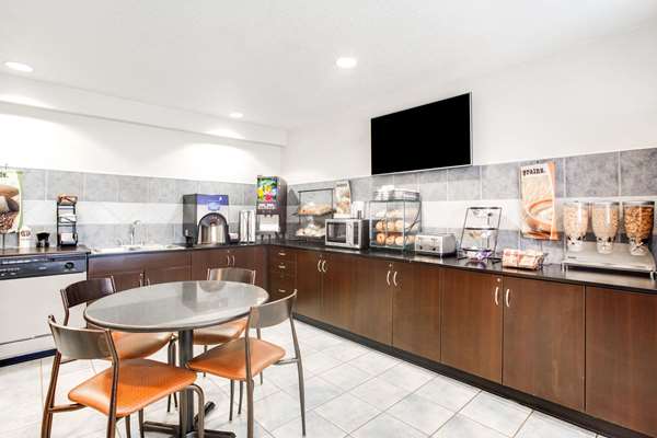  - Microtel Inn & Suites by Wyndham Bath