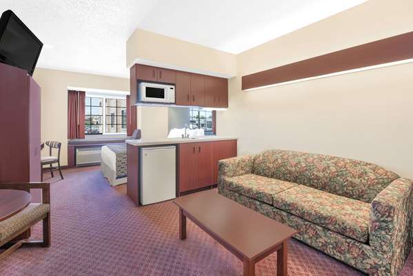  - Microtel Inn by Wyndham Hamburg