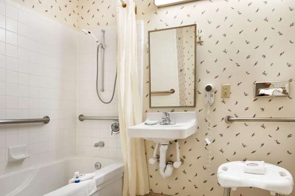  - Microtel Inn by Wyndham Ann Arbor