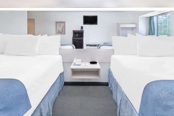  - Microtel Inn & Suites by Wyndham Broken Bow