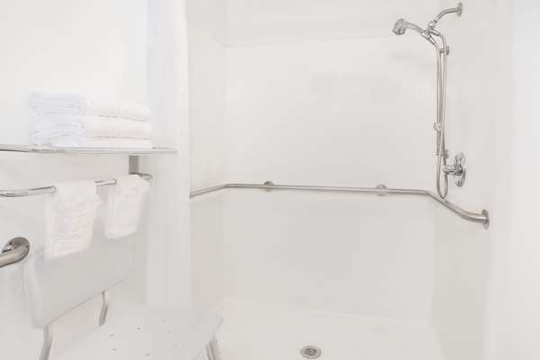  - Microtel Inn & Suites by Wyndham Broken Bow