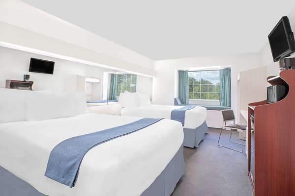  - Microtel Inn & Suites by Wyndham Broken Bow