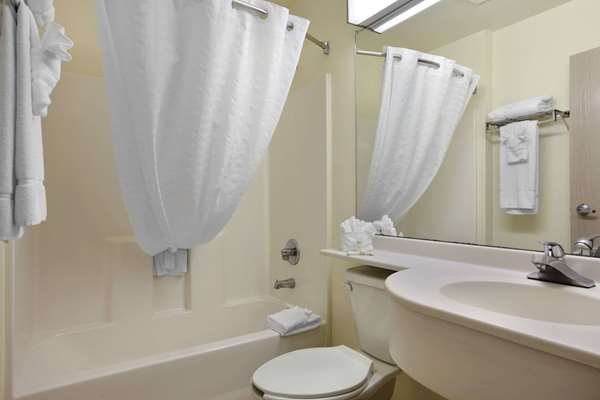 - Microtel Inn & Suites by Wyndham Palm Coast - I-95, Exit 289