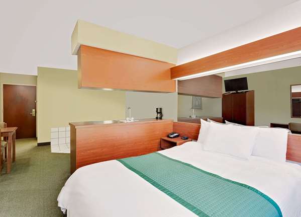 - Microtel Inn & Suites by Wyndham Thomasville - I-85, Exit 102