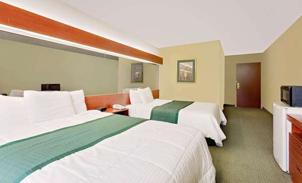  - Microtel Inn & Suites by Wyndham Thomasville - I-85, Exit 102