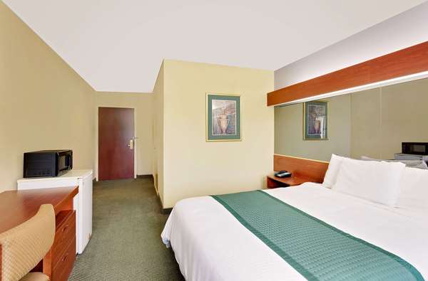  - Microtel Inn & Suites by Wyndham Thomasville - I-85, Exit 102