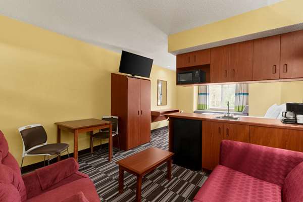 Suite - Microtel Inn & Suites by Wyndham Thomasville - I-85, Exit 102