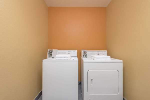  - Microtel Inn & Suites by Wyndham North Fort Worth - I-820, Exit 18