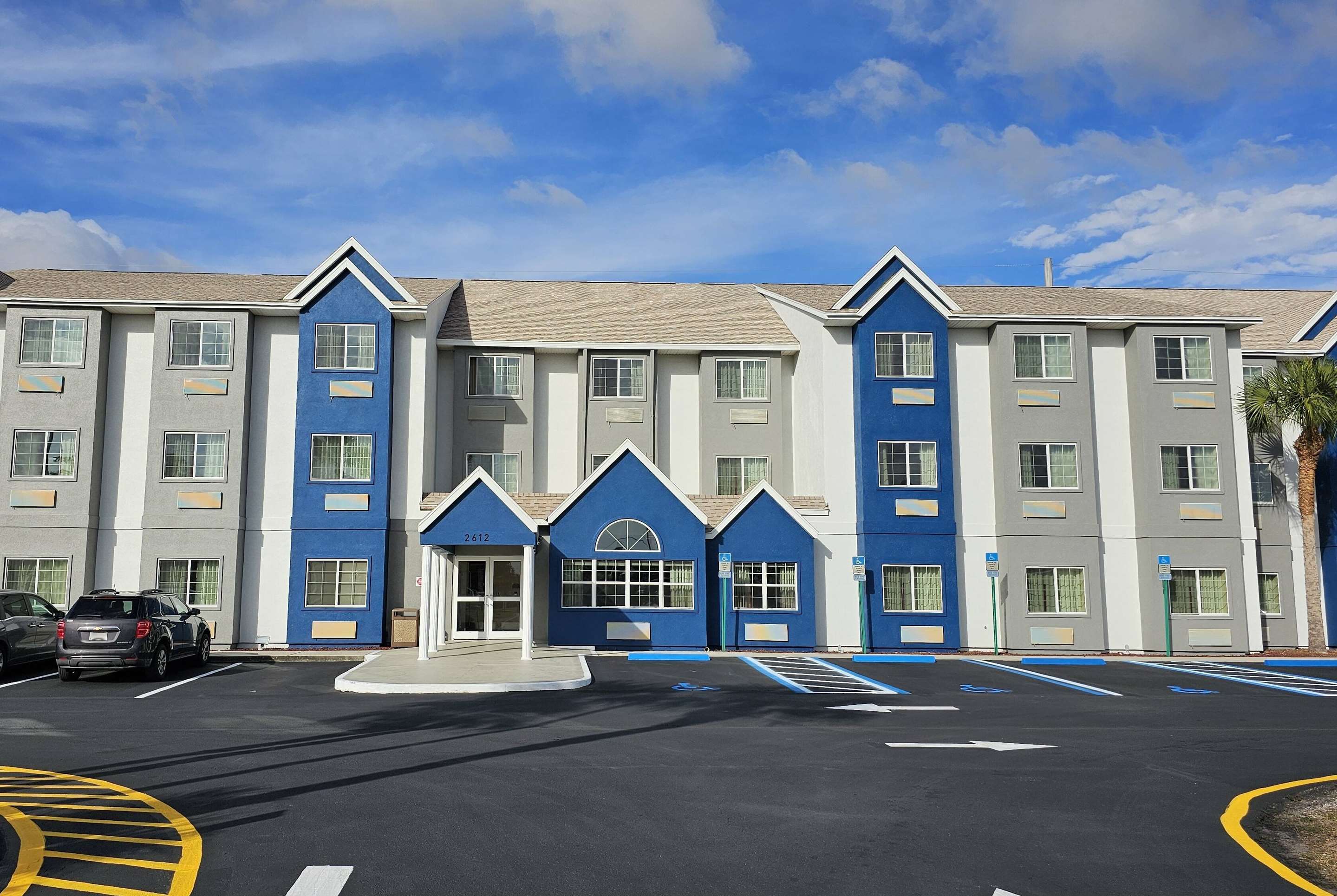 Exterior | Microtel Inn & Suites by Wyndham Bushnell