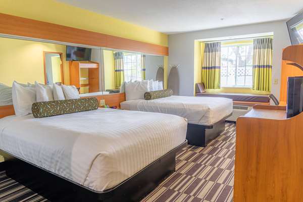  - Microtel Inn & Suites by Wyndham Kingsland - I-95, Exit 3