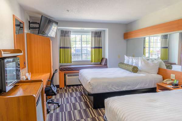  - Microtel Inn & Suites by Wyndham Kingsland - I-95, Exit 3
