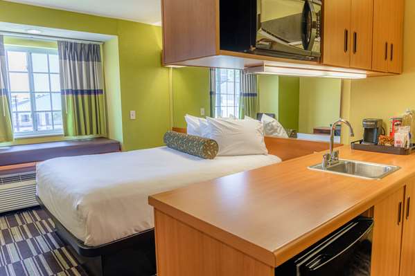  - Microtel Inn & Suites by Wyndham Kingsland - I-95, Exit 3