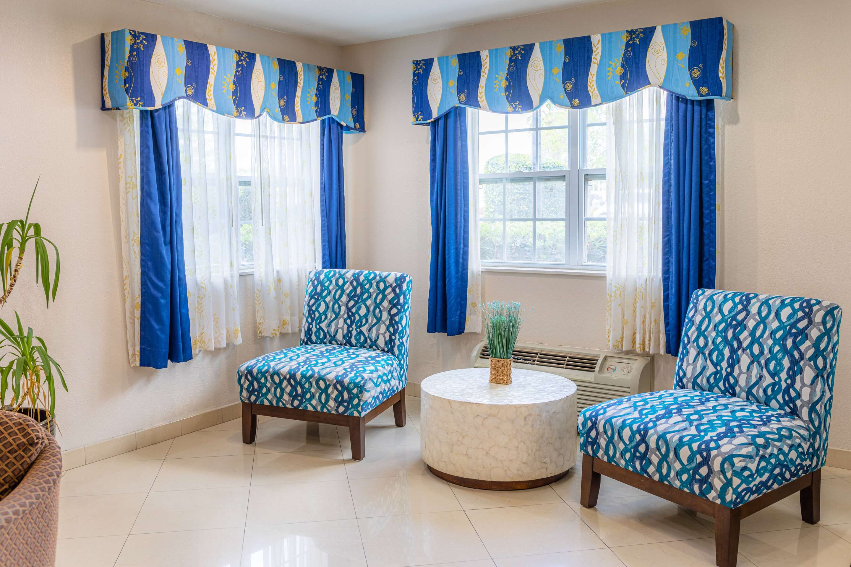 Lobby | Microtel Inn & Suites by Wyndham Kingsland Naval Base I-95