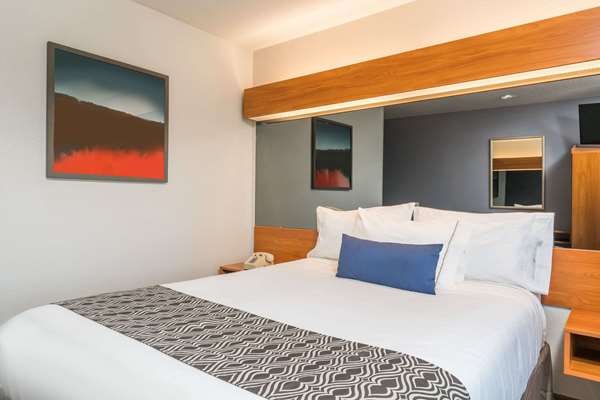  - Microtel Inn & Suites by Wyndham Springfield