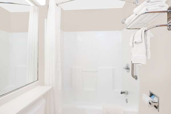  - Microtel Inn & Suites by Wyndham Colfax - I-80, Exit 155