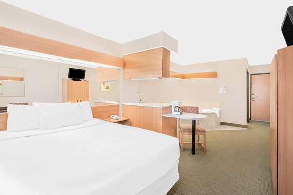  - Microtel Inn & Suites by Wyndham Colfax - I-80, Exit 155