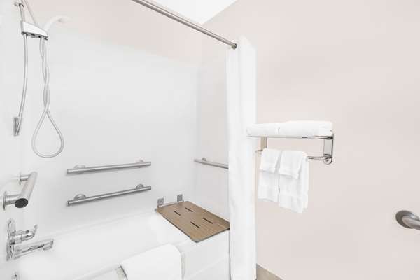  - Microtel Inn & Suites by Wyndham Colfax - I-80, Exit 155