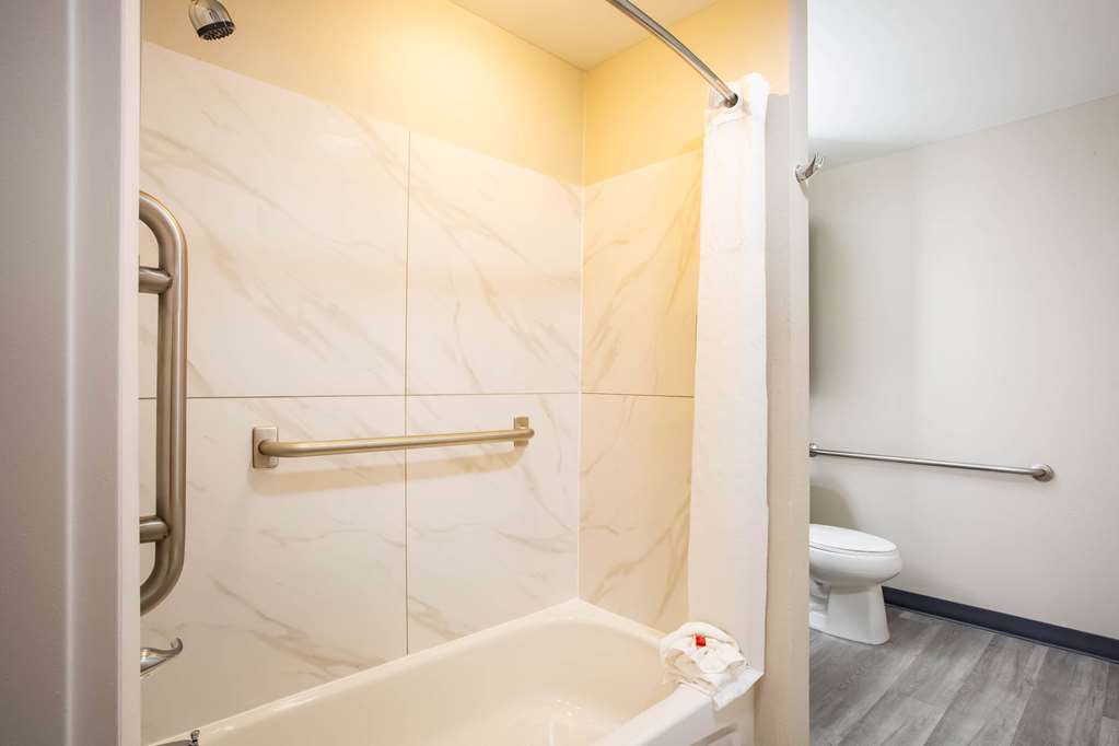 MICROTEL INNS & SUITES BY WYNDHAM S-guestroom-Guest Room,Bathroom,On-Site.jpg