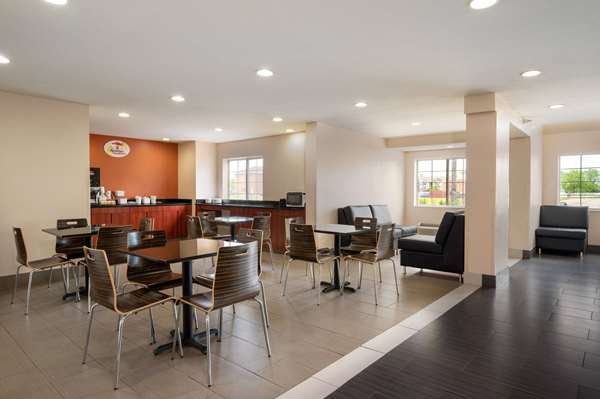  - Super 8 Hotel West Columbus - I-70, Exit 91