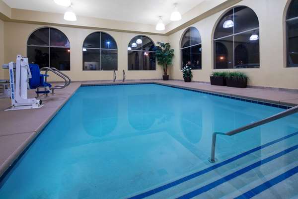 Pool - Baymont Inn & Suites South Strip Las Vegas - I-15, Exit 33