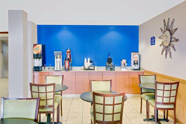  - Microtel Inn & Suites by Wyndham Augusta - I-20, Exit 200