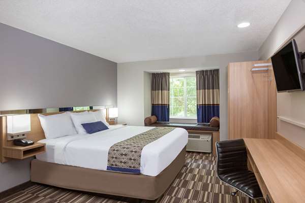  - Microtel Inn & Suites by Wyndham Augusta - I-20, Exit 200