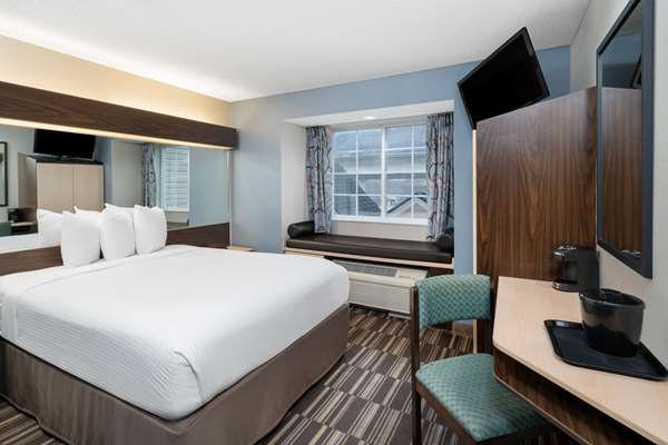  - Microtel Inn & Suites by Wyndham North Columbus
