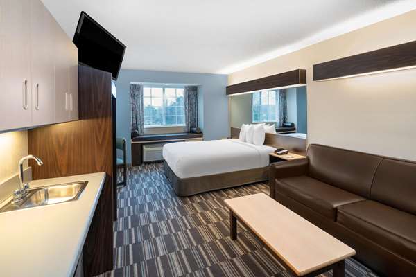 Suite - Microtel Inn & Suites by Wyndham North Columbus
