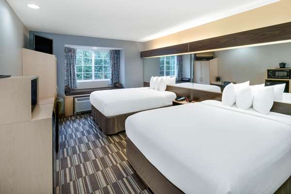 - Microtel Inn & Suites by Wyndham North Columbus
