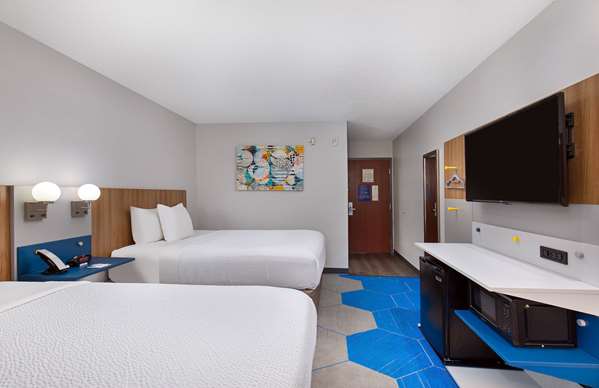  - Microtel Inn & Suites by Wyndham North Columbus