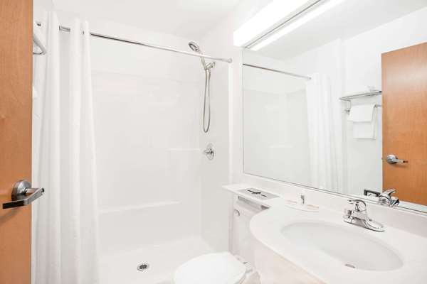  - Microtel Inn & Suites by Wyndham East Beckley - I-64, Exit 124