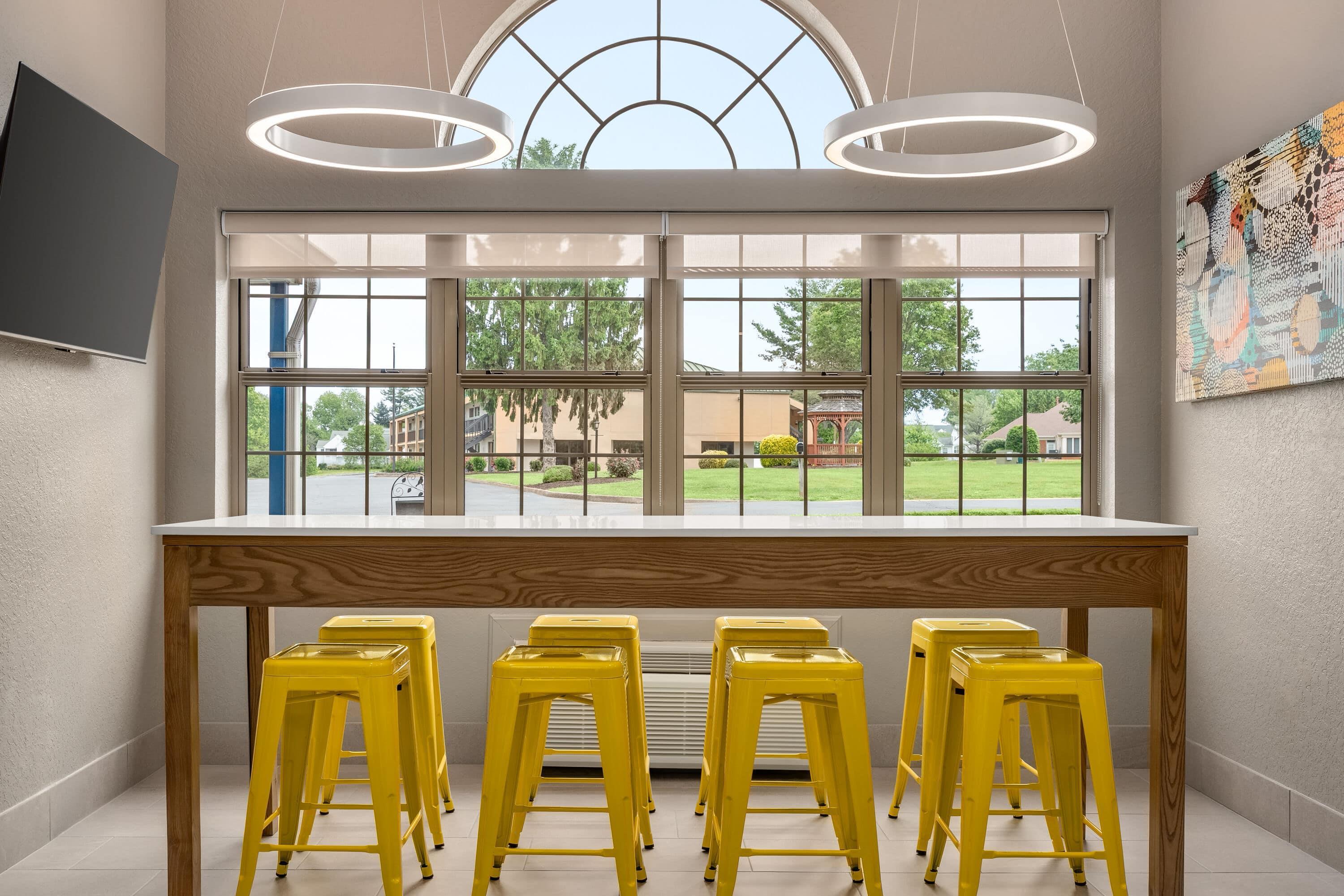 Lobby | Microtel Inn & Suites by Wyndham Culpeper