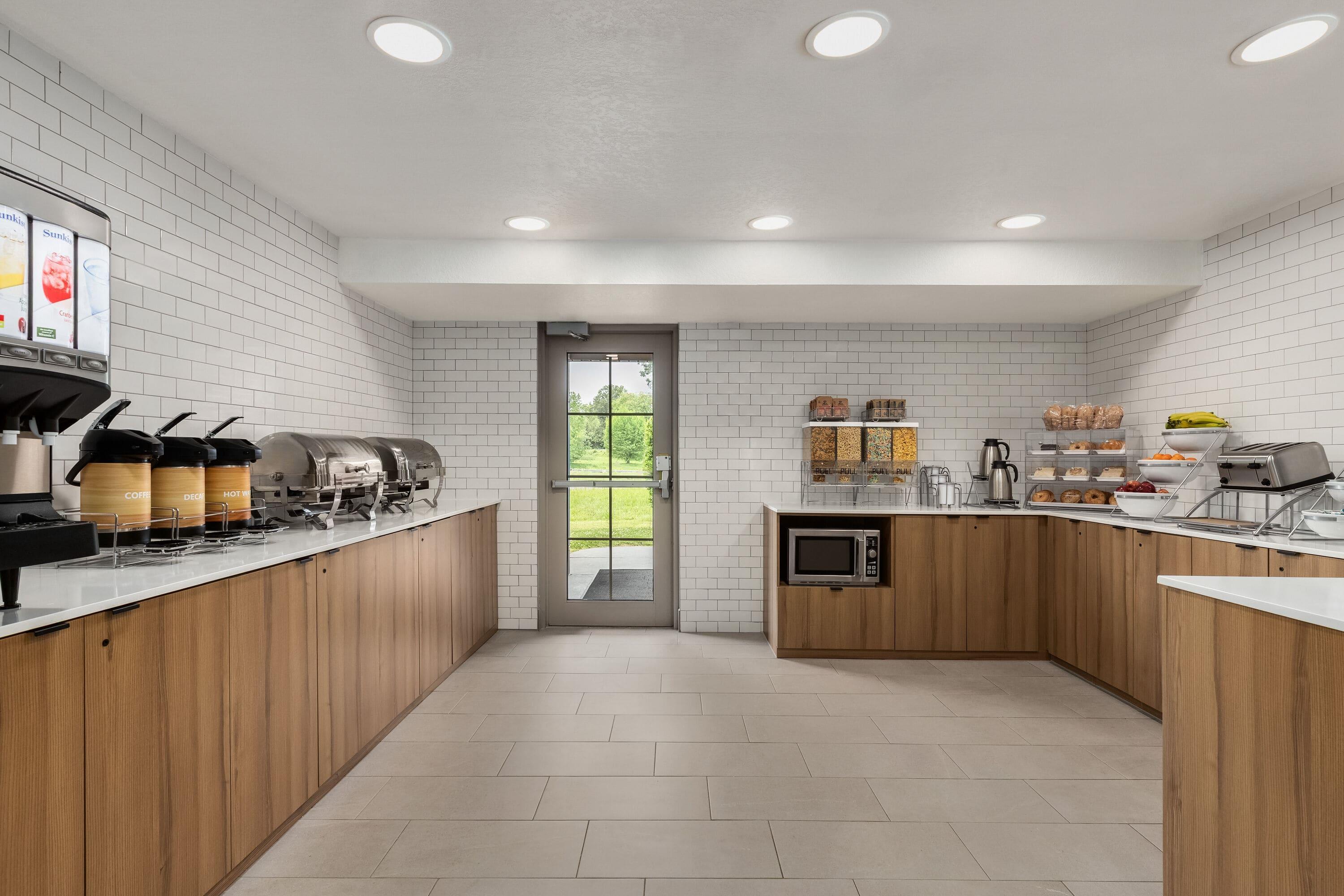 Restaurant | Microtel Inn & Suites by Wyndham Culpeper