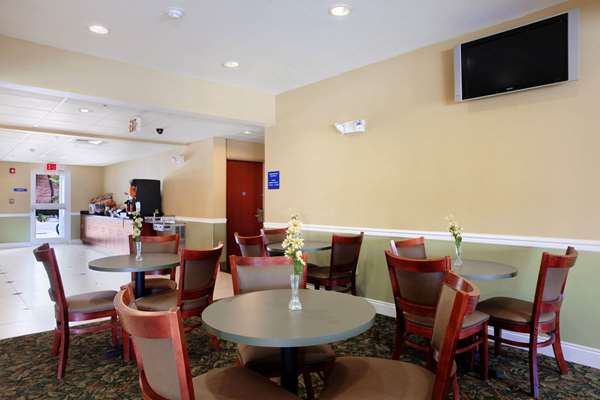  - Microtel Inn & Suites by Wyndham Panama City