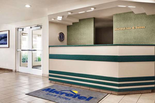  - Microtel Inn & Suites by Wyndham Lodi - I-5, Exit 485