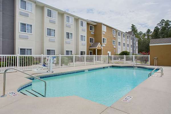 Pool - Microtel Inn & Suites by Wyndham Walterboro - I-95, Exit 53