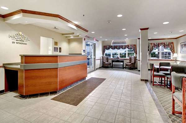  - Microtel Inn & Suites by Wyndham Bridgeport - I-79, Exit 124