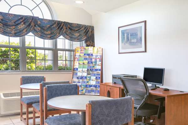 Amenities - Microtel Inn & Suites by Wyndham Gardendale - I-65, Exit 271