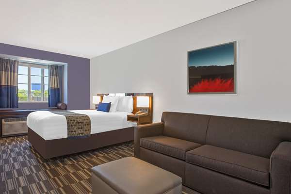  - Microtel Inn & Suites by Wyndham Gardendale - I-65, Exit 271