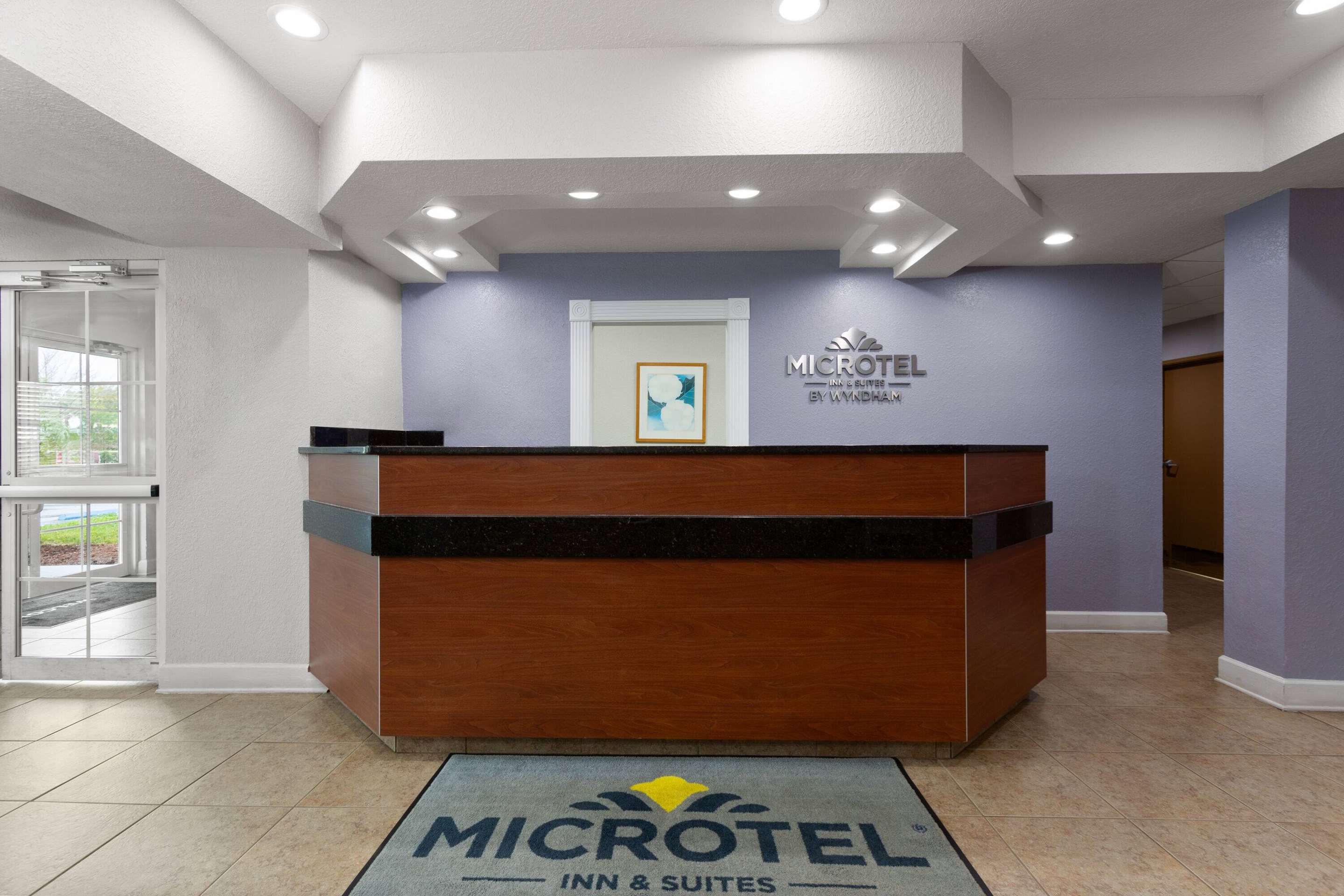 Reception | Microtel Inn & Suites by Wyndham Zephyrhills